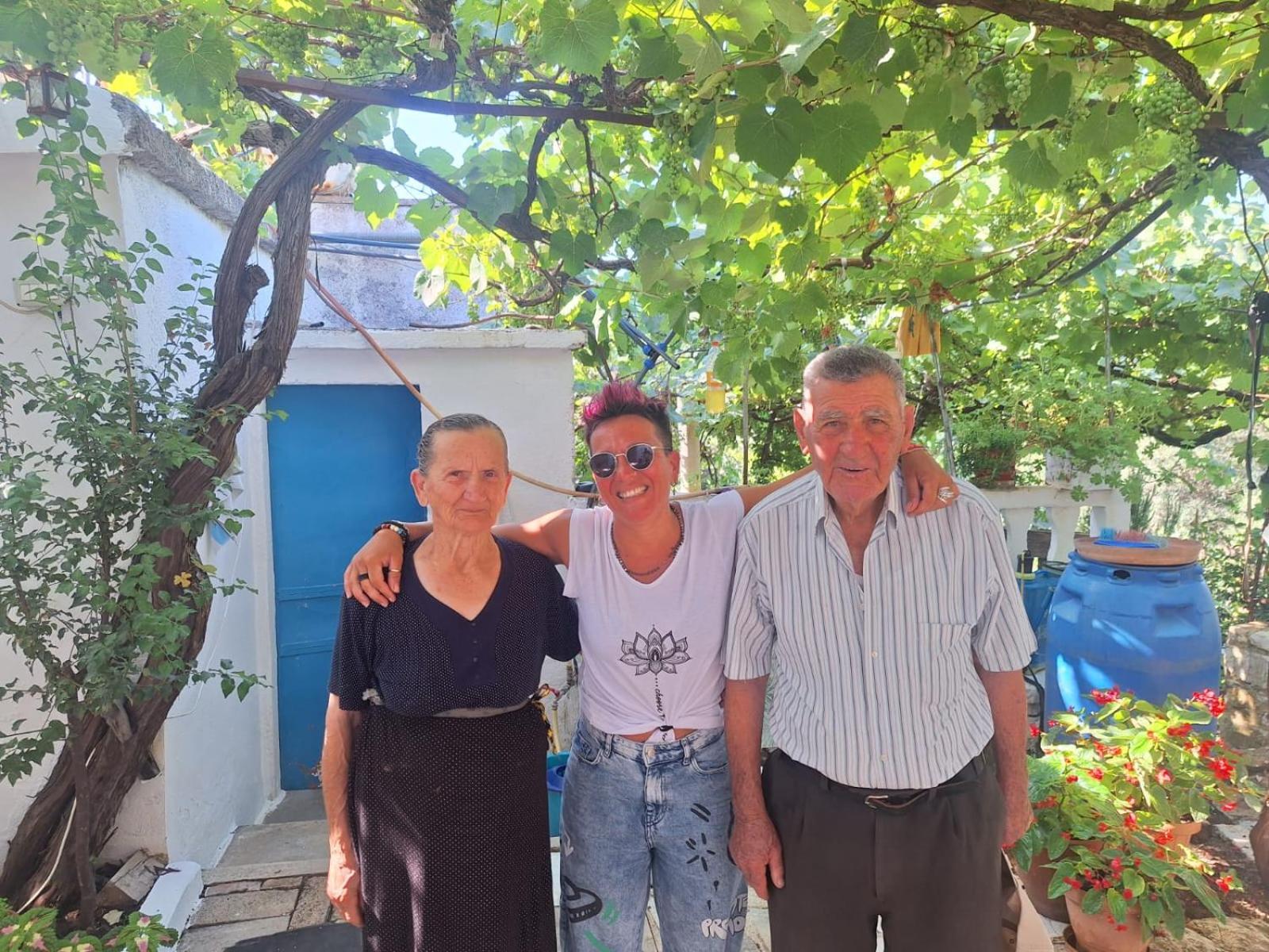 The Grandfather'S Room Himare Exterior photo